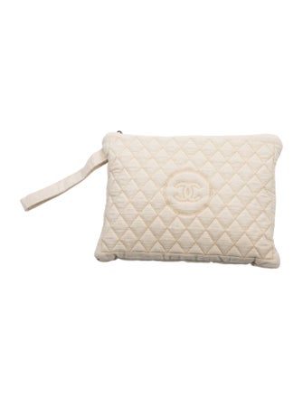 Chanel Cotton Quilted CC Beach Towel Pouch Set