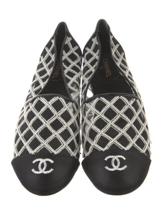 Chanel 2019 Interlocking CC Logo Ballet Flats