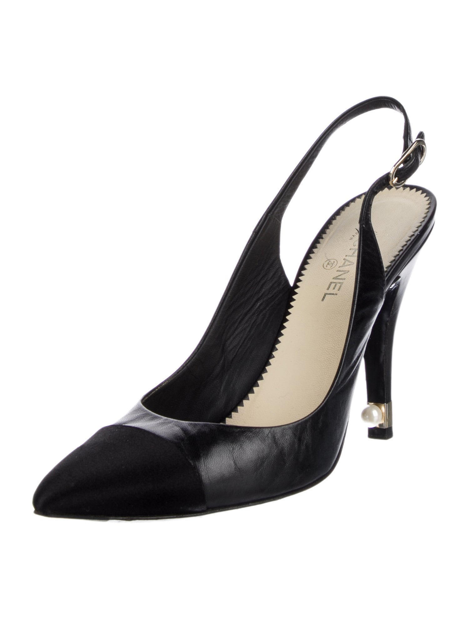 Chanel Interlocking CC Logo Leather Slingback Pumps