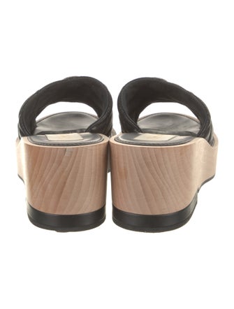 Chanel 2022 Interlocking CC Logo Slides