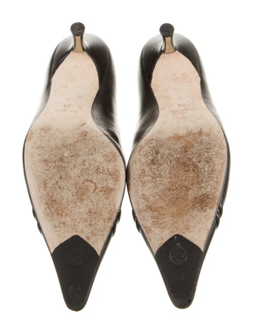 Chanel 2004 Interlocking CC Logo Pumps