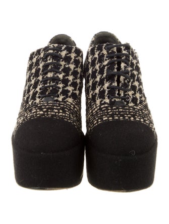 Chanel 2015 Interlocking CC Logo Oxfords