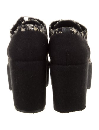 Chanel 2015 Interlocking CC Logo Oxfords