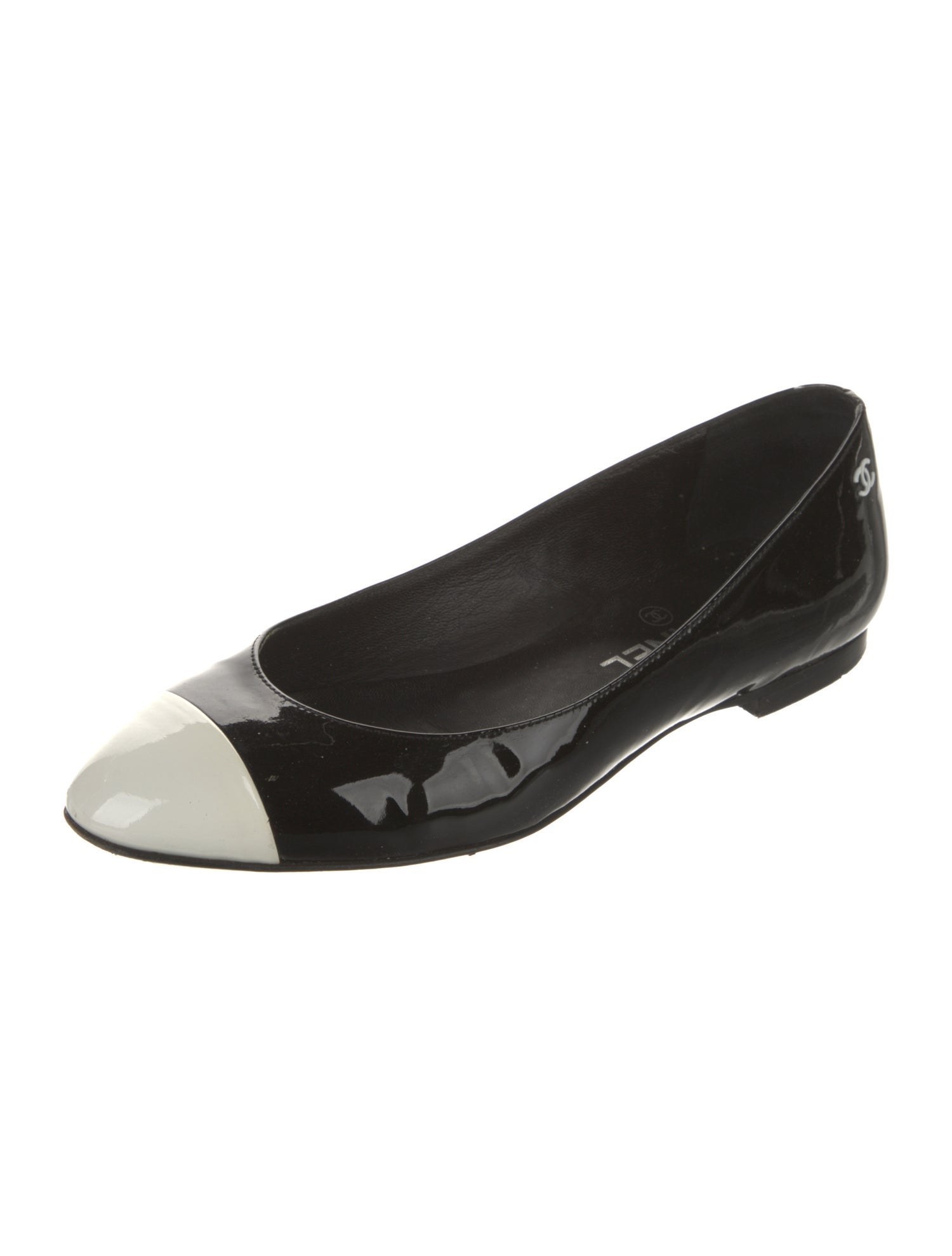Chanel Interlocking CC Logo Patent Leather Flats