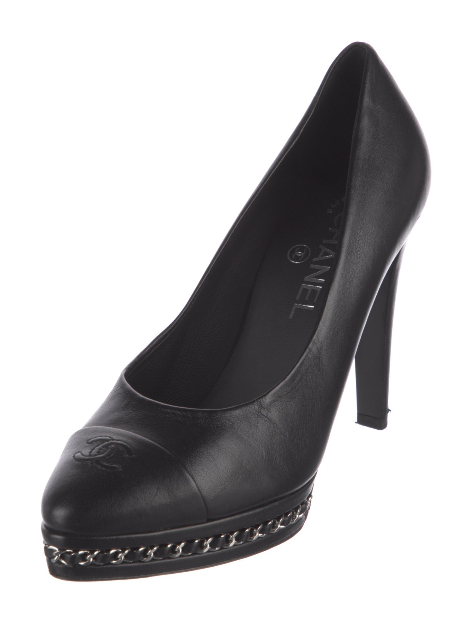 Chanel Interlocking CC Logo Leather Pumps