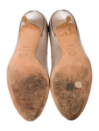 Chanel 2008 Interlocking CC Logo Pumps