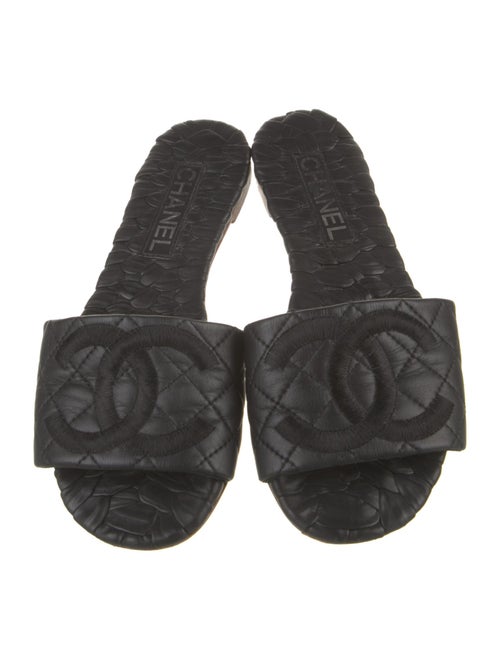Chanel Interlocking CC Logo Leather Slides