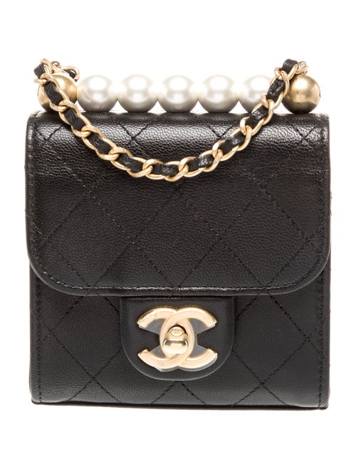 Chanel Chic Pearls Clutch w/ Chain
