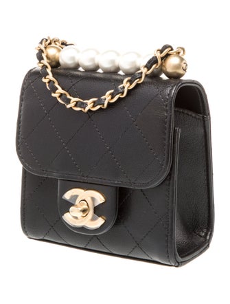 Chanel Chic Pearls Clutch w/ Chain