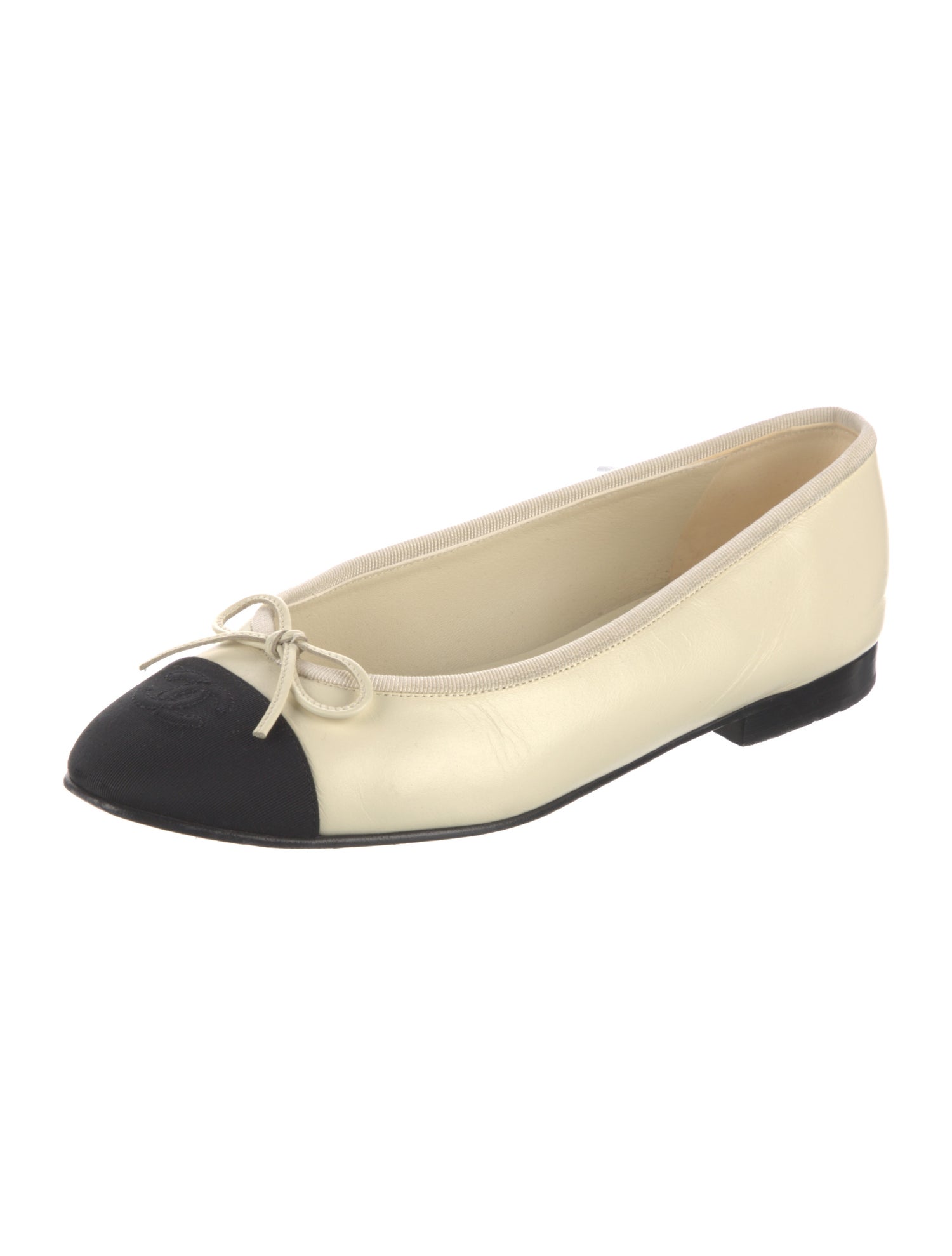 Chanel Interlocking CC Logo Calfskin Ballet Flats