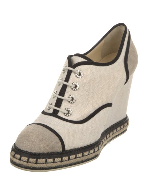 Chanel 2016 Interlocking CC Logo Pumps