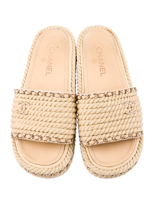 Chanel 2022 Interlocking CC Logo Espadrilles