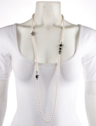 Chanel 2023 Faux Pearl & Strass CC Star Station Necklace