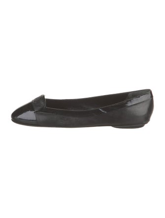 Chanel Interlocking CC Logo Leather Flats