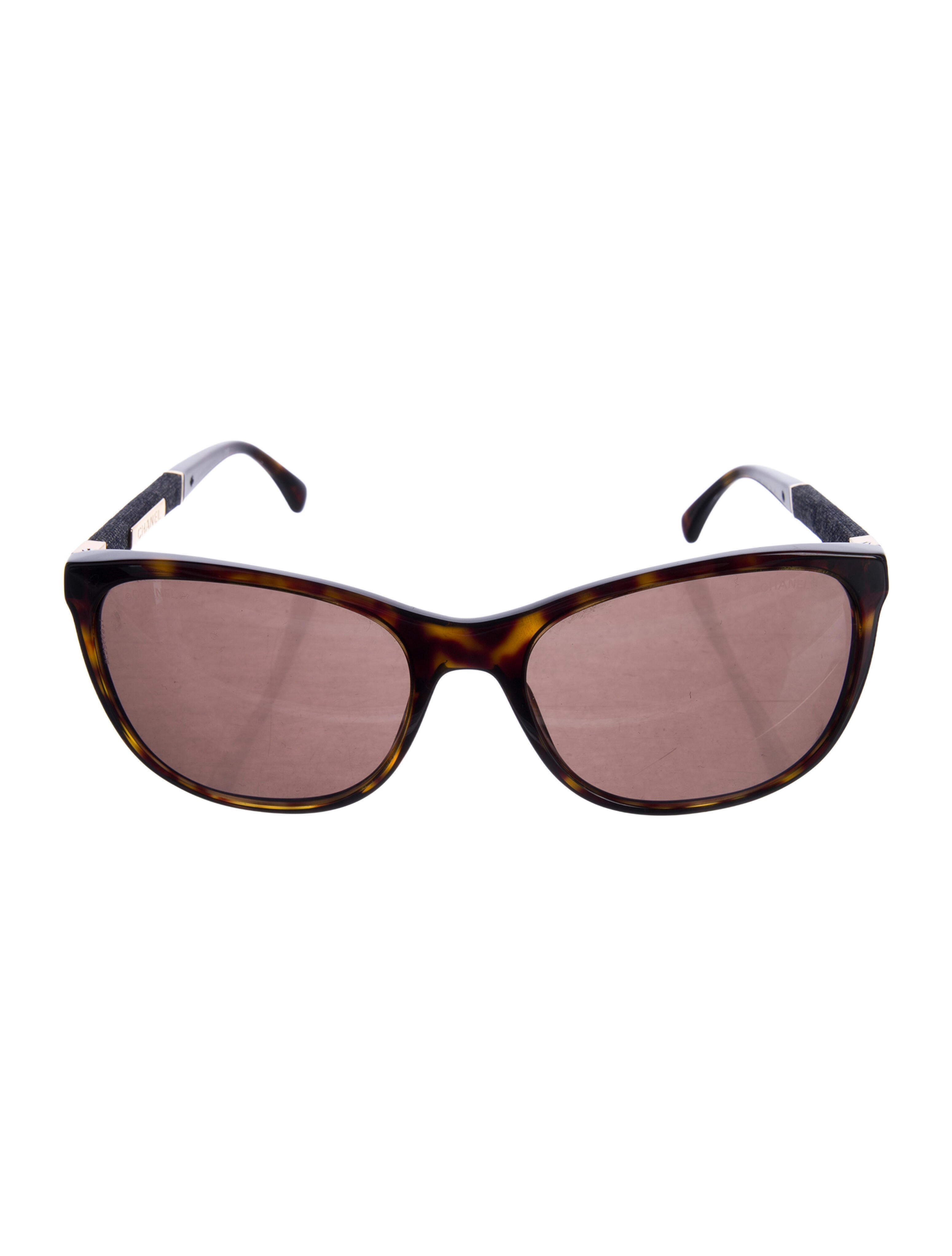 Chanel Interlocking CC Logo Cat-Eye Sunglasses