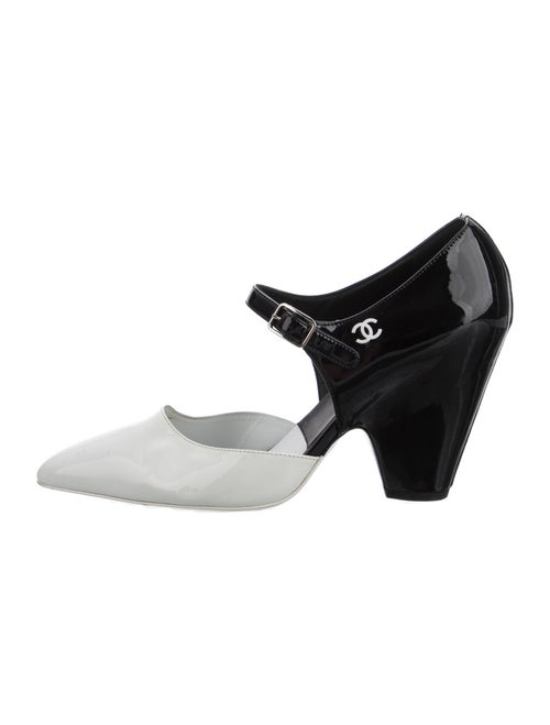 Chanel 2020 Interlocking CC Logo D'Orsay Pumps