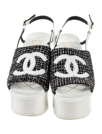 Chanel 2024 Interlocking CC Logo Slingback Sandals