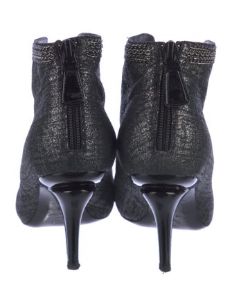 Chanel Interlocking CC Logo Chain-Link Accents Boots