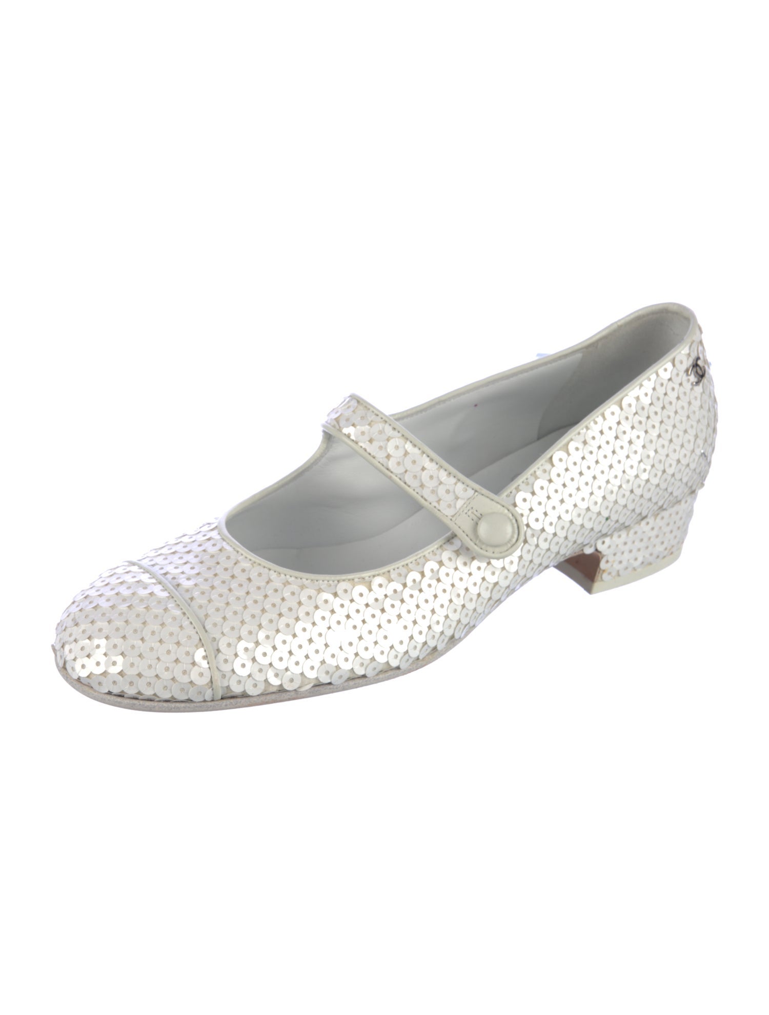 Chanel 2019 Interlocking CC Logo Pumps