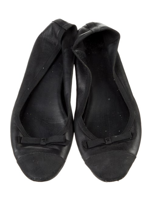 Chanel Interlocking CC Logo Leather Ballet Flats