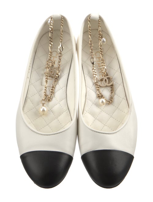 Chanel 2022 Interlocking CC Logo Ballet Flats