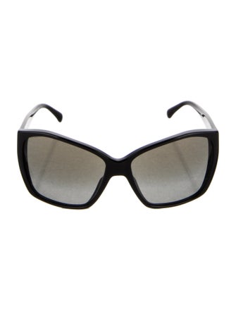 Chanel Interlocking CC Logo Oversize Sunglasses