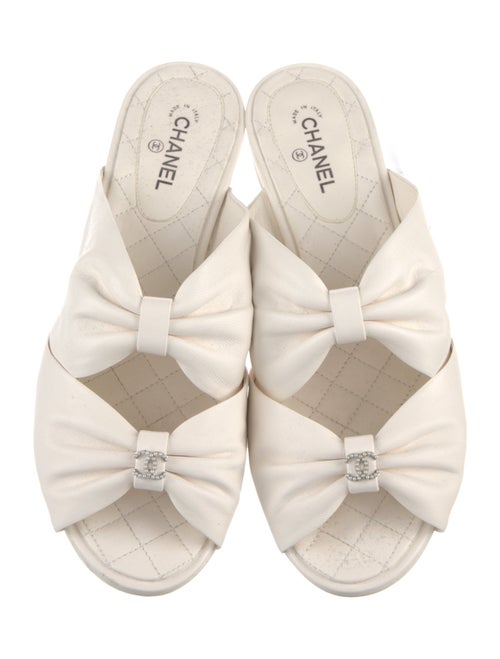 Chanel 2020 Interlocking CC Logo Slides