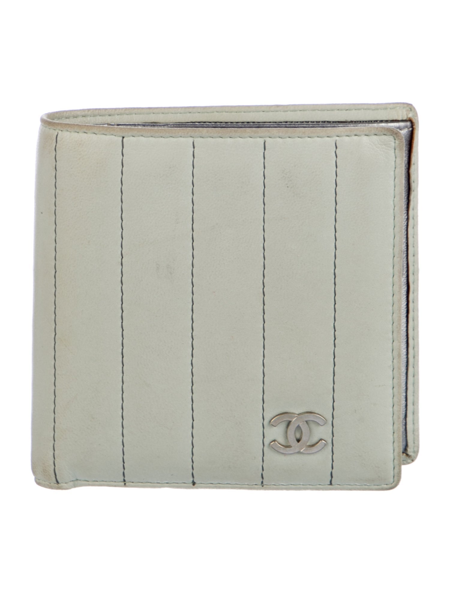 Chanel 2005-2006 Interlocking CC Logo Compact Wallet