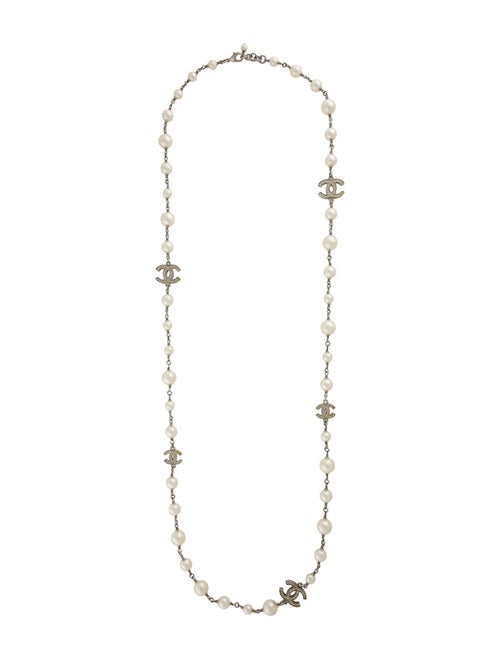 Chanel Faux Pearl & Strass CC Station Necklace