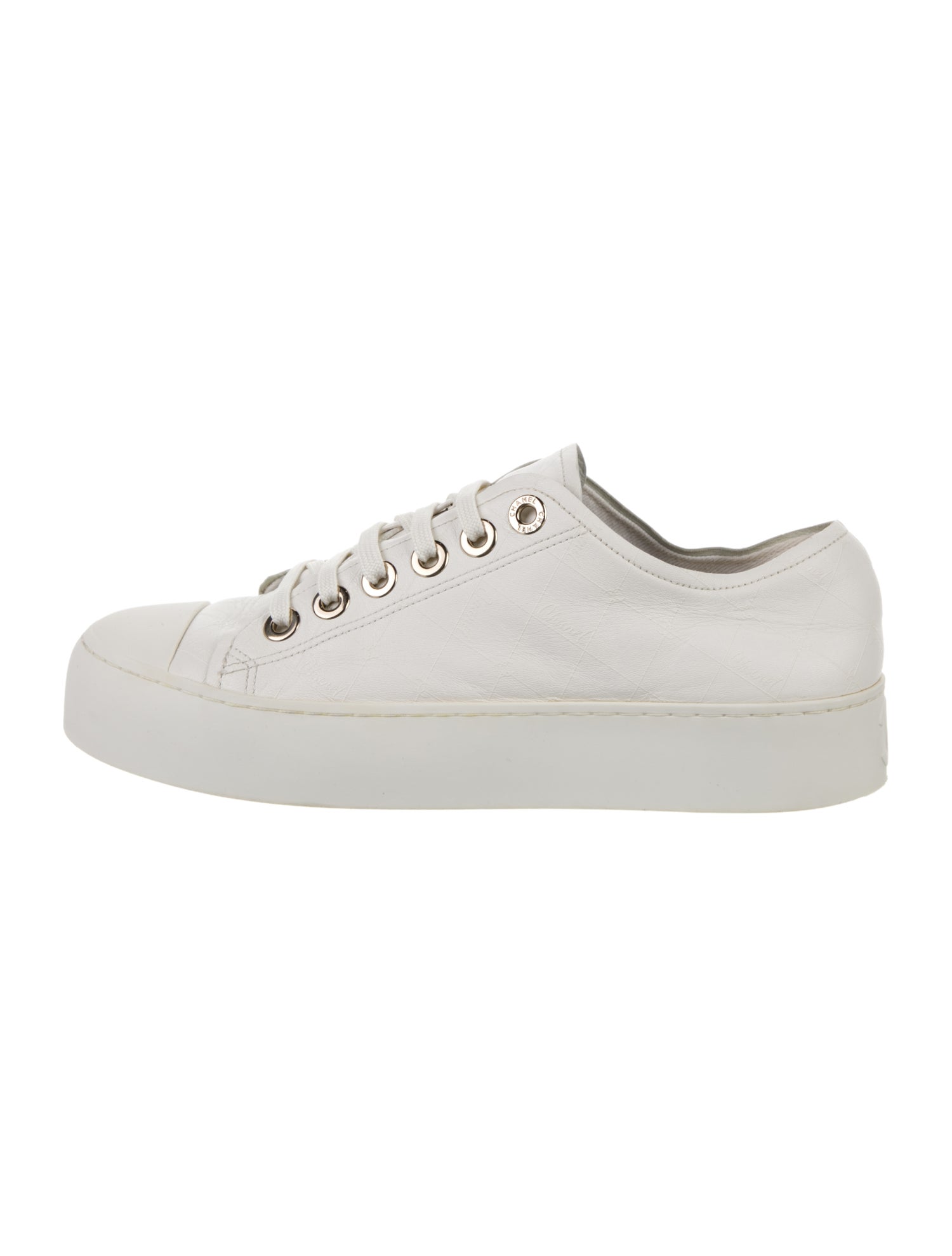 Chanel Interlocking CC Logo Leather Sneakers