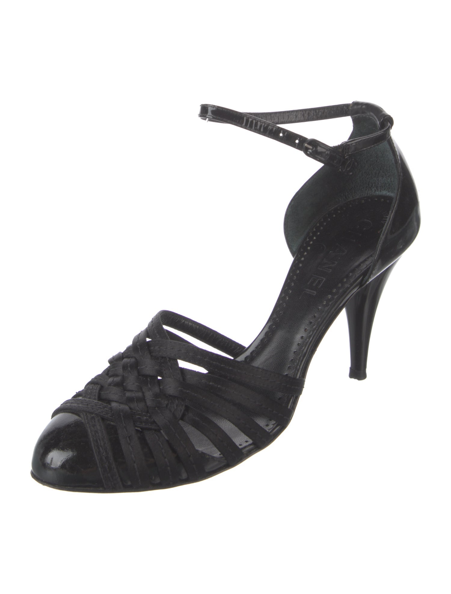 Chanel Vintage Interlocking CC Logo D'Orsay Pumps