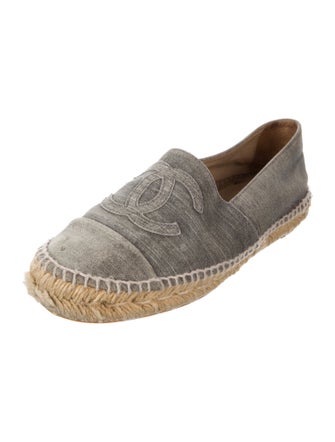 Chanel Interlocking CC Logo Suede Espadrilles