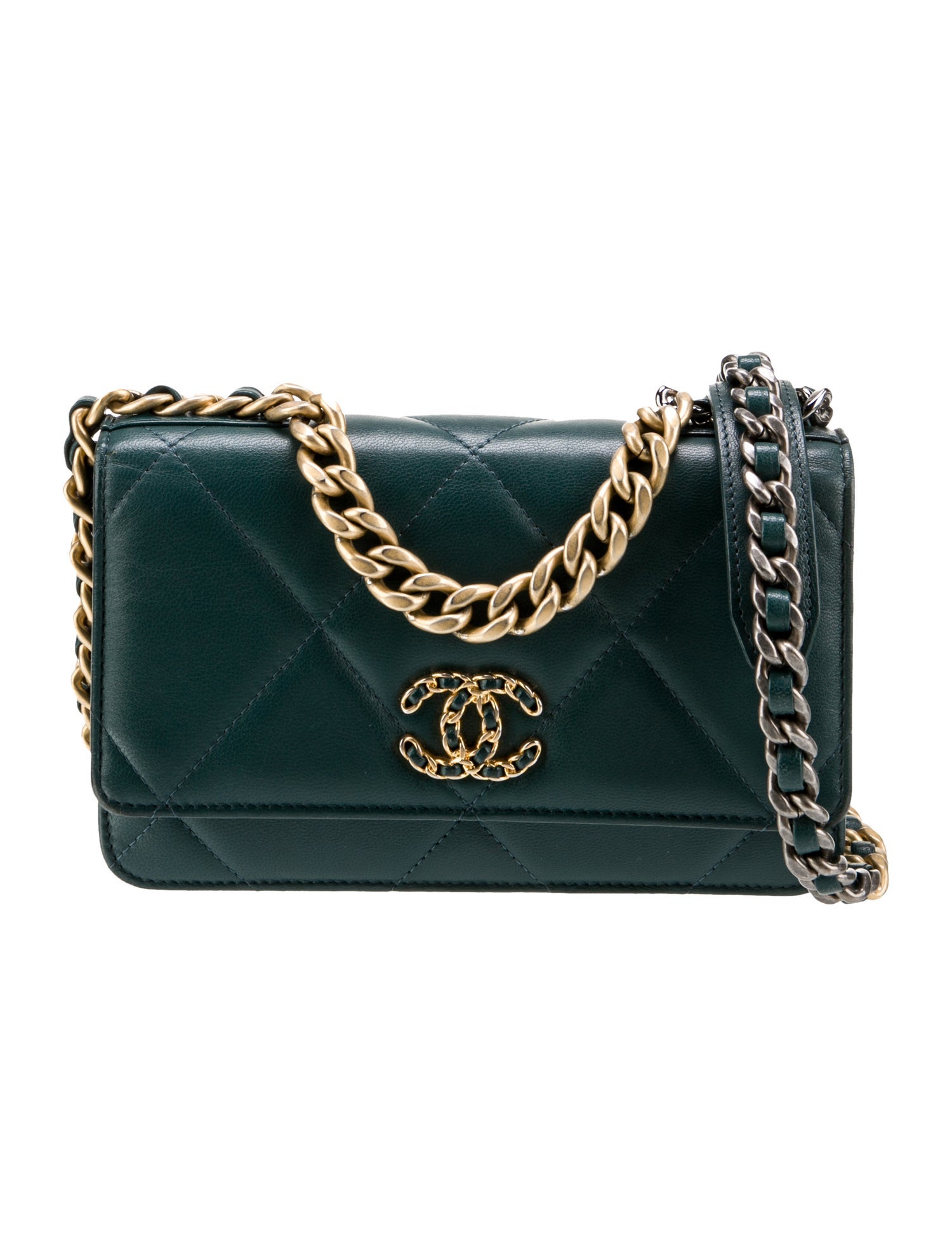 Chanel 19 Wallet On Chain