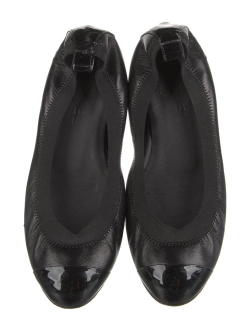 Chanel Interlocking CC Logo Leather Ballet Flats