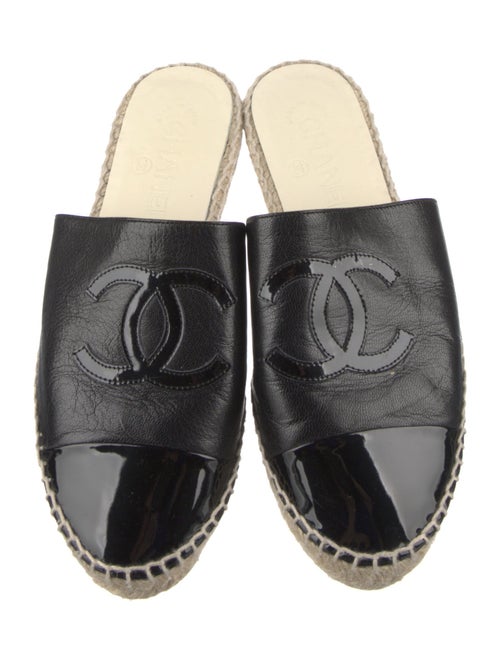 Chanel Interlocking CC Logo Leather Espadrilles