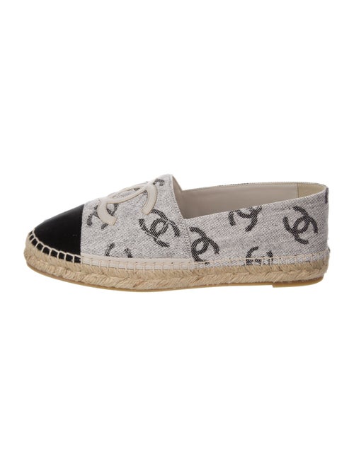 Chanel 2022 Interlocking CC Logo Espadrilles