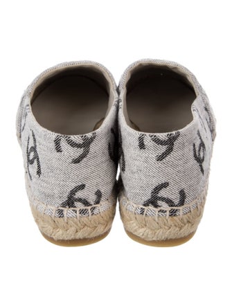 Chanel 2022 Interlocking CC Logo Espadrilles