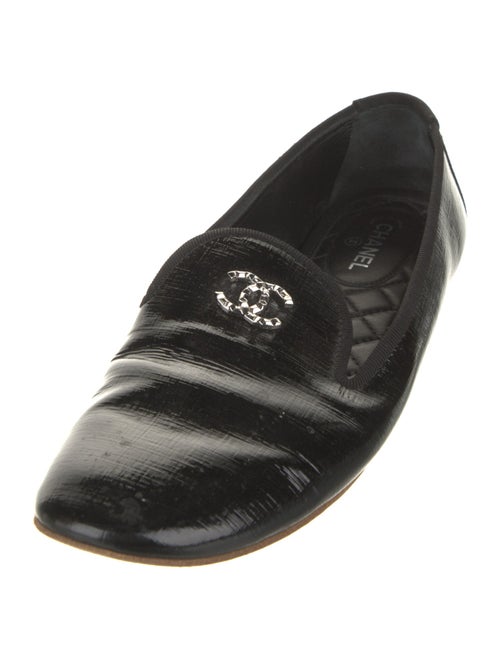 Chanel Interlocking CC Logo Patent Leather Flats