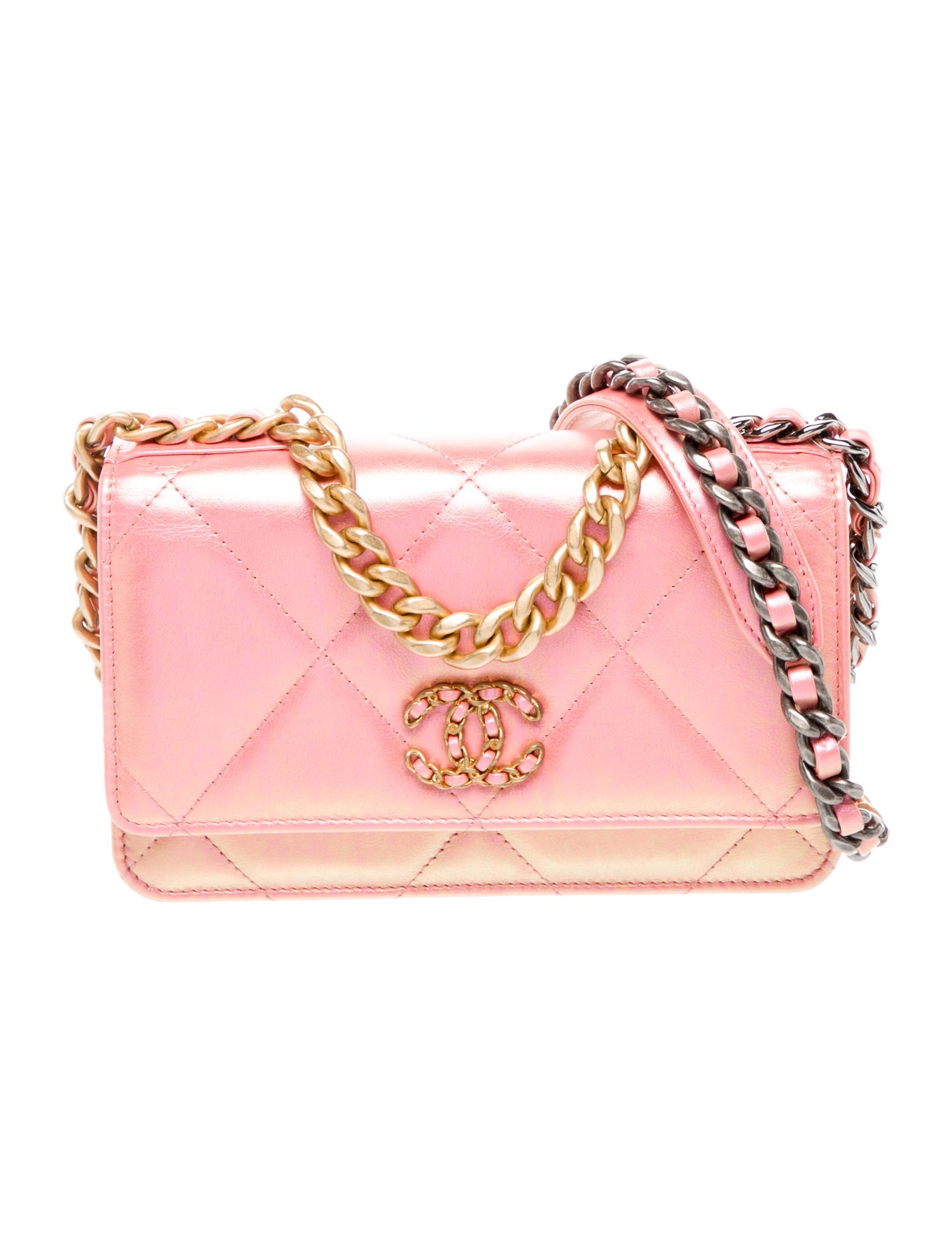 Chanel 19 Wallet On Chain