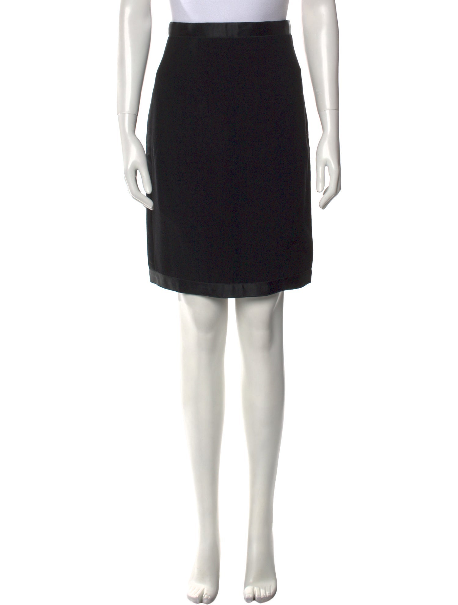 Chanel Vintage Knee-Length Skirt