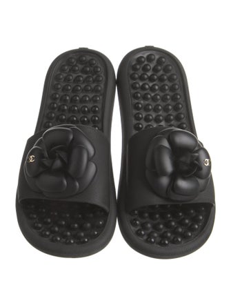 Chanel 2018 Interlocking CC Logo Slides