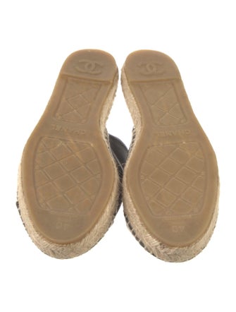 Chanel 2020 Interlocking CC Logo Espadrilles