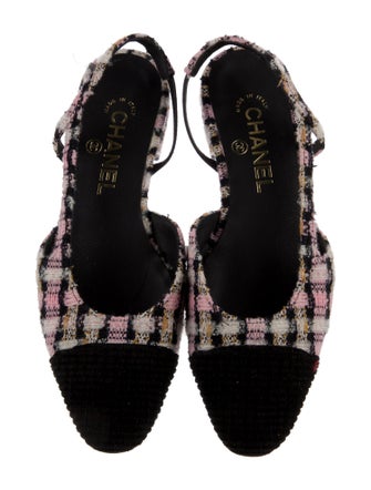 Chanel 2023 Interlocking CC Logo Slingback Flats