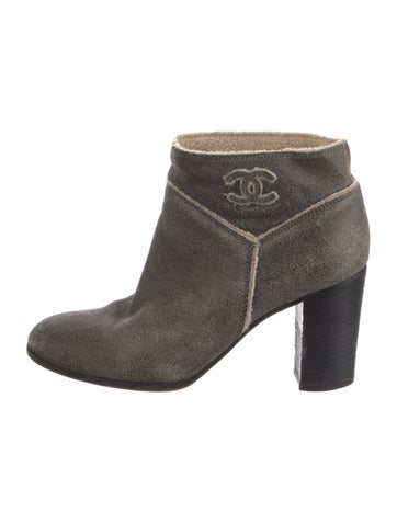Chanel Boots Interlocking CC Logo Suede IT 38 | 8
