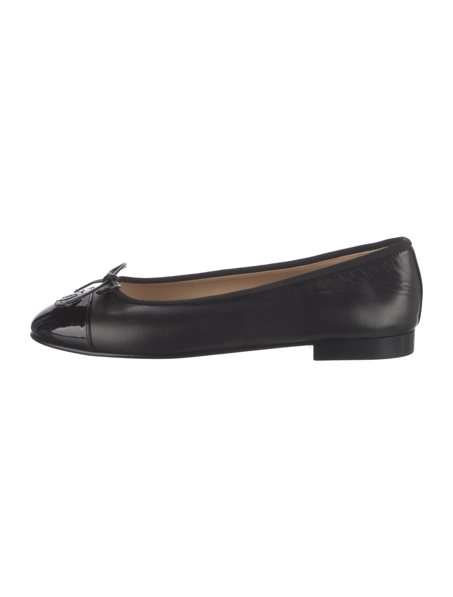 Chanel Interlocking CC Logo Leather Ballet Flats