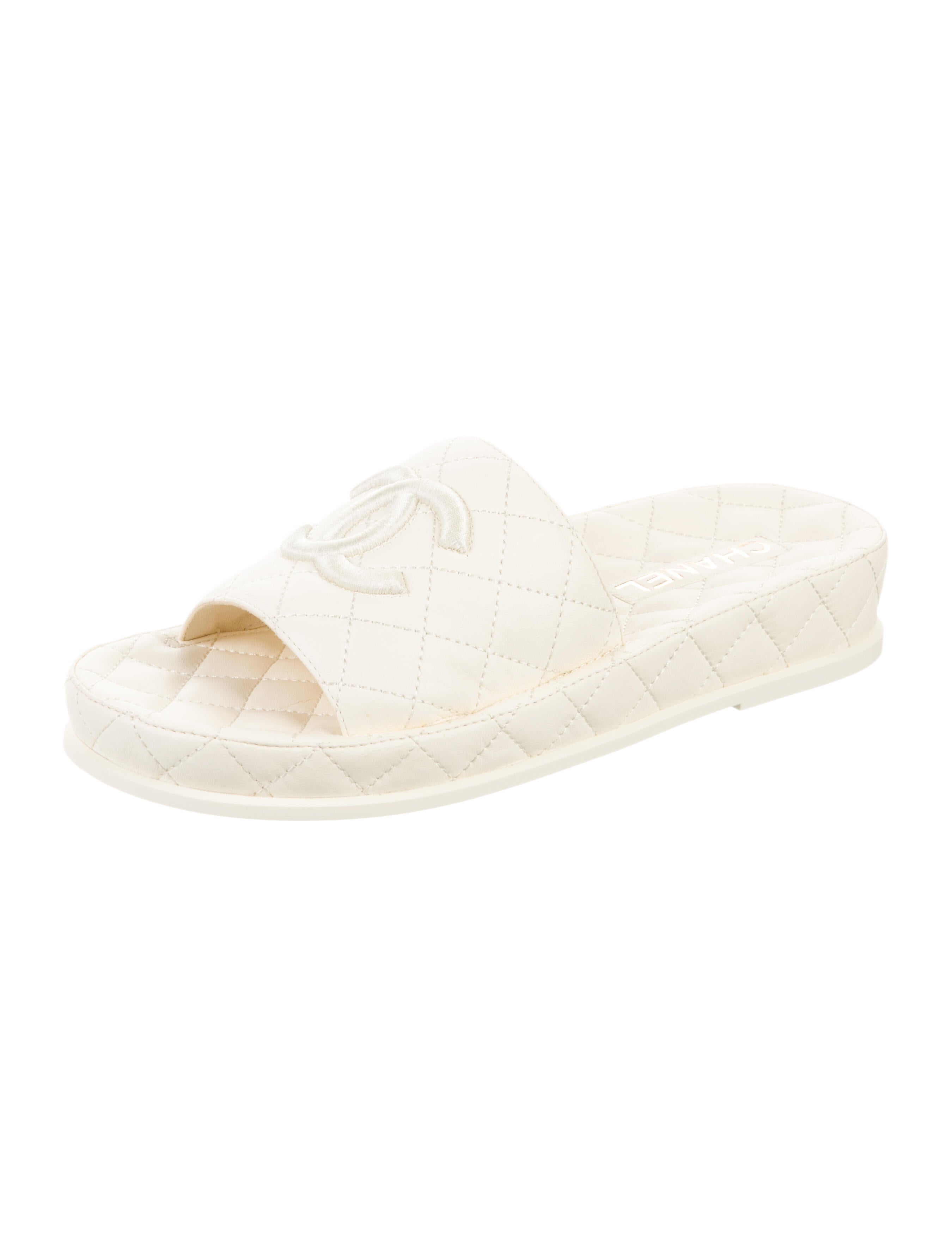 Chanel 2021 Interlocking CC Logo Espadrilles