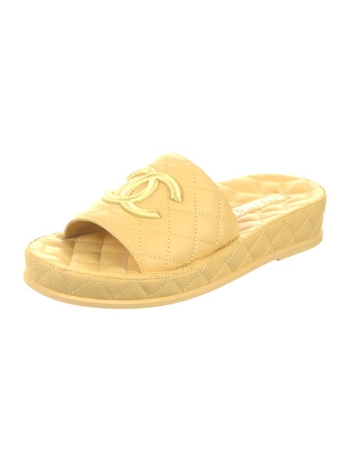 Chanel 2021 Interlocking CC Logo Slides