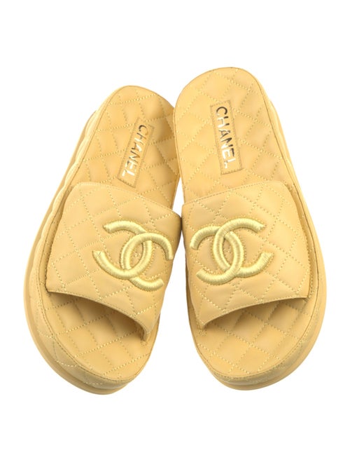 Chanel 2021 Interlocking CC Logo Slides
