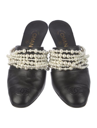 Chanel Interlocking CC Logo Leather Mules