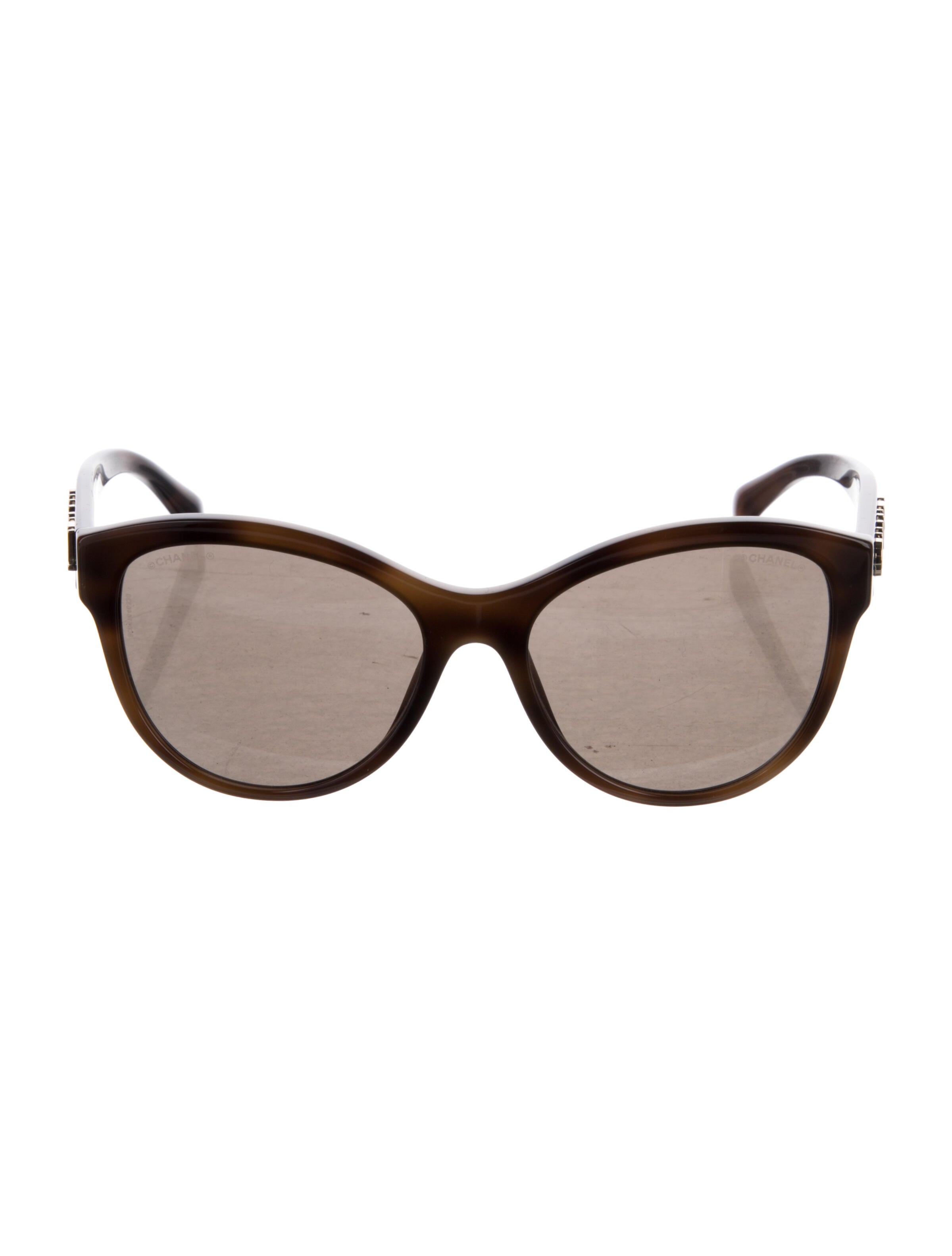 Chanel Interlocking CC Logo Cat-Eye Sunglasses